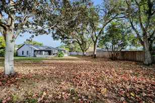 2733 Nicole Cir, Palm Harbor, FL 34684 - Photo 47