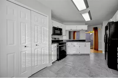 2733 Nicole Circle, Palm Harbor, FL 34684 - Photo 17