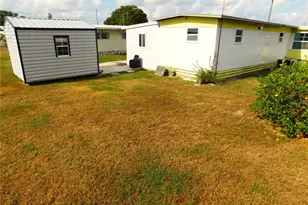 37320 8th Ave, Zephyrhills, FL 33542 - Photo 37