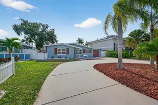 333 La Hacienda Dr, Indian Rocks Beach, FL 33785 - Photo 45