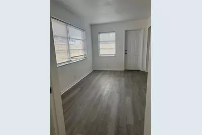 2075 Plateau Road, Clearwater, FL 33755 - Photo 11