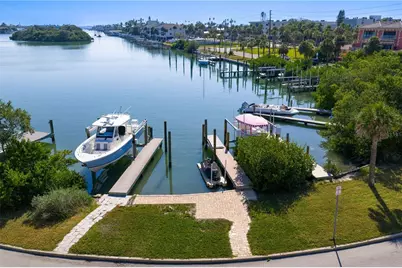 3333 W Maritana Drive, Saint Pete Beach, FL 33706 - Photo 43