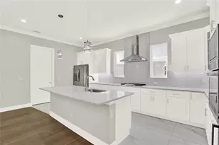 3847 Seena Mnr Ct, Tampa, FL 33618 - Photo 7