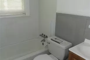 434 Joyce Terrace N, Saint Petersburg, FL 33701 - Photo 7