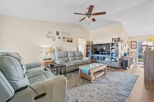 9979 88th Way, Seminole, FL 33777 - Photo 3