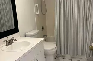 15215 Amberly Dr, Tampa, FL 33647 - Photo 17
