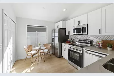 11825 Whisper Creek Drive, Riverview, FL 33569 - Photo 3