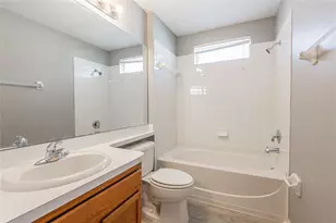 2515 Butterfly Landing Dr, Land O Lakes, FL 34638 - Photo 33