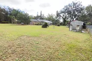2105 Vickery Ln, Dover, FL 33527 - Photo 15