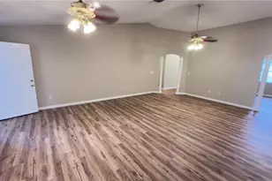 2105 Vickery Ln, Dover, FL 33527 - Photo 21