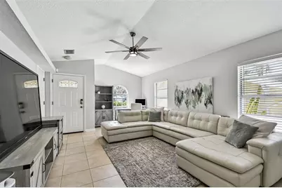 1763 Montana Avenue NE, Saint Petersburg, FL 33703 - Photo 3