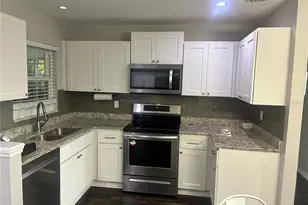 501 Firefly Ln, Apollo Beach, FL 33572 - Photo 5