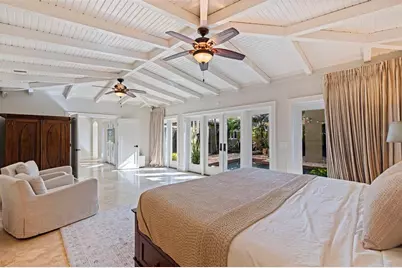 808 Brightwaters Boulevard NE, Saint Petersburg, FL 33704 - Photo 21