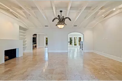 808 Brightwaters Boulevard NE, Saint Petersburg, FL 33704 - Photo 9