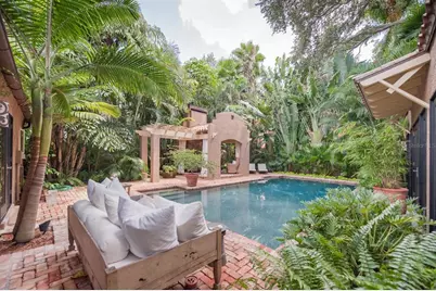 808 Brightwaters Boulevard NE, Saint Petersburg, FL 33704 - Photo 27