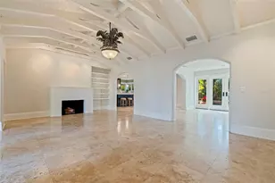 808 Brightwaters Blvd NE, Saint Petersburg, FL 33704 - Photo 9