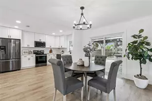 1530 Erin Ln, Clearwater, FL 33755 - Photo 9