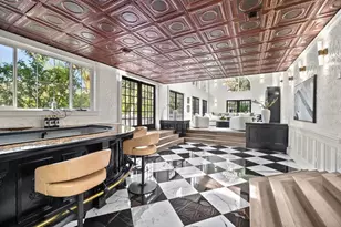 320 Park St S, Saint Petersburg, FL 33707 - Photo 13