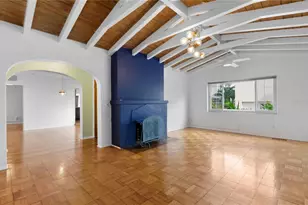 717 19th Ave N, Saint Petersburg, FL 33704 - Photo 7