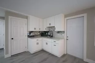 2108 E Annie St, Tampa, FL 33612 - Photo 23