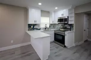 2108 E Annie St, Tampa, FL 33612 - Photo 9