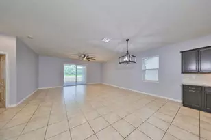 1606 Cabbage Key Dr, Ruskin, FL 33570 - Photo 17