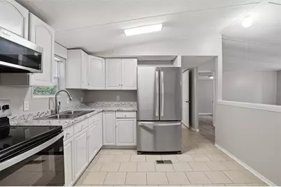 26825 Glenhaven Road, Wesley Chapel, FL 33544 - Photo 13