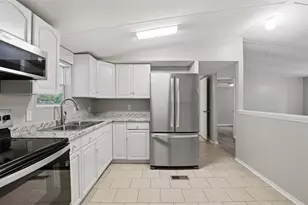 26825 Glenhaven Rd, Wesley Chapel, FL 33544 - Photo 13