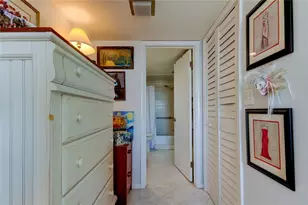 4900 Brittany Dr S, Saint Petersburg, FL 33715 - Photo 17
