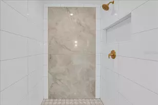 13495 Oval Dr E, Largo, FL 33774 - Photo 31