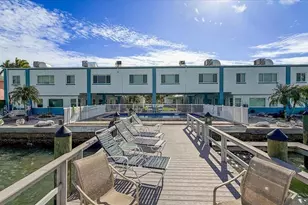 16 Paradise Ln, Saint Petersburg, FL 33706 - Photo 19