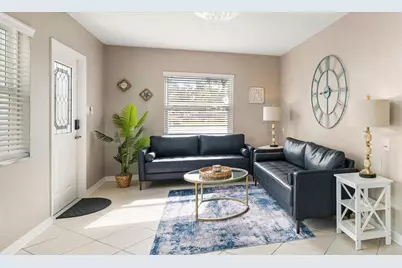 16 Paradise Lane #101, Saint Petersburg, FL 33706 - Photo 3