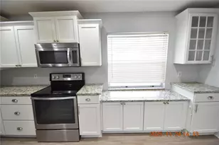 3425 Masters Dr N, Clearwater, FL 33761 - Photo 13