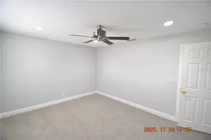 3425 Masters Dr N, Clearwater, FL 33761 - Photo 29