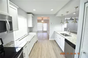 3425 Masters Dr N, Clearwater, FL 33761 - Photo 11