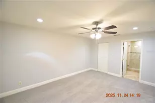 3425 Masters Dr N, Clearwater, FL 33761 - Photo 23