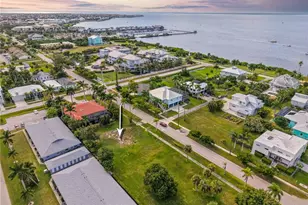 821 W Marion Ave, Punta Gorda, FL 33950 - Photo 1