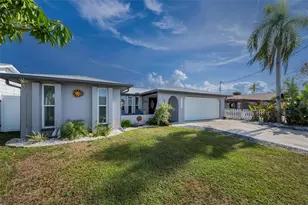 13926 Darlene Ave, Hudson, FL 34667 - Photo 5