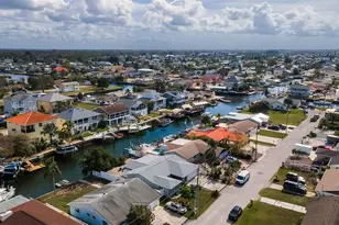 13926 Darlene Ave, Hudson, FL 34667 - Photo 11