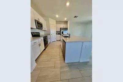 9023 Bay Leaf Drive, Parrish, FL 34219 - Photo 7