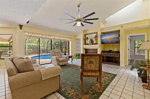 450 Waterford Cir E, Tarpon Springs, FL 34688 - Photo 15