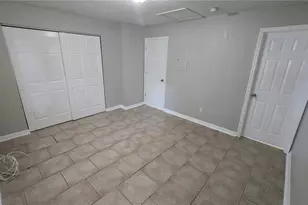 11727 N 12th St, Tampa, FL 33612 - Photo 7