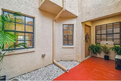 10444 Saint Tropez Place, Tampa, FL 33615 - Photo 7