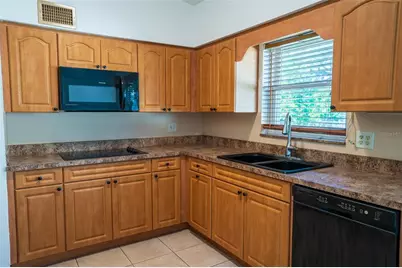 120 Ruby Circle, Brandon, FL 33510 - Photo 7