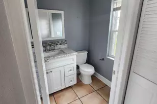 10121 Sea spray Pl, Tampa, FL 33624 - Photo 3