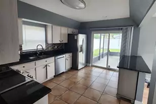 10121 Sea spray Pl, Tampa, FL 33624 - Photo 13