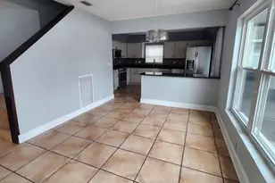 10121 Sea spray Pl, Tampa, FL 33624 - Photo 9