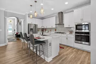 5612 Del Coronado Dr, Apollo Beach, FL 33572 - Photo 9