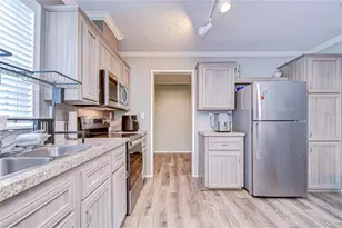 37749 Geiger Rd, Zephyrhills, FL 33542 - Photo 17