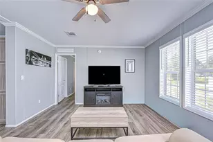 37749 Geiger Rd, Zephyrhills, FL 33542 - Photo 7